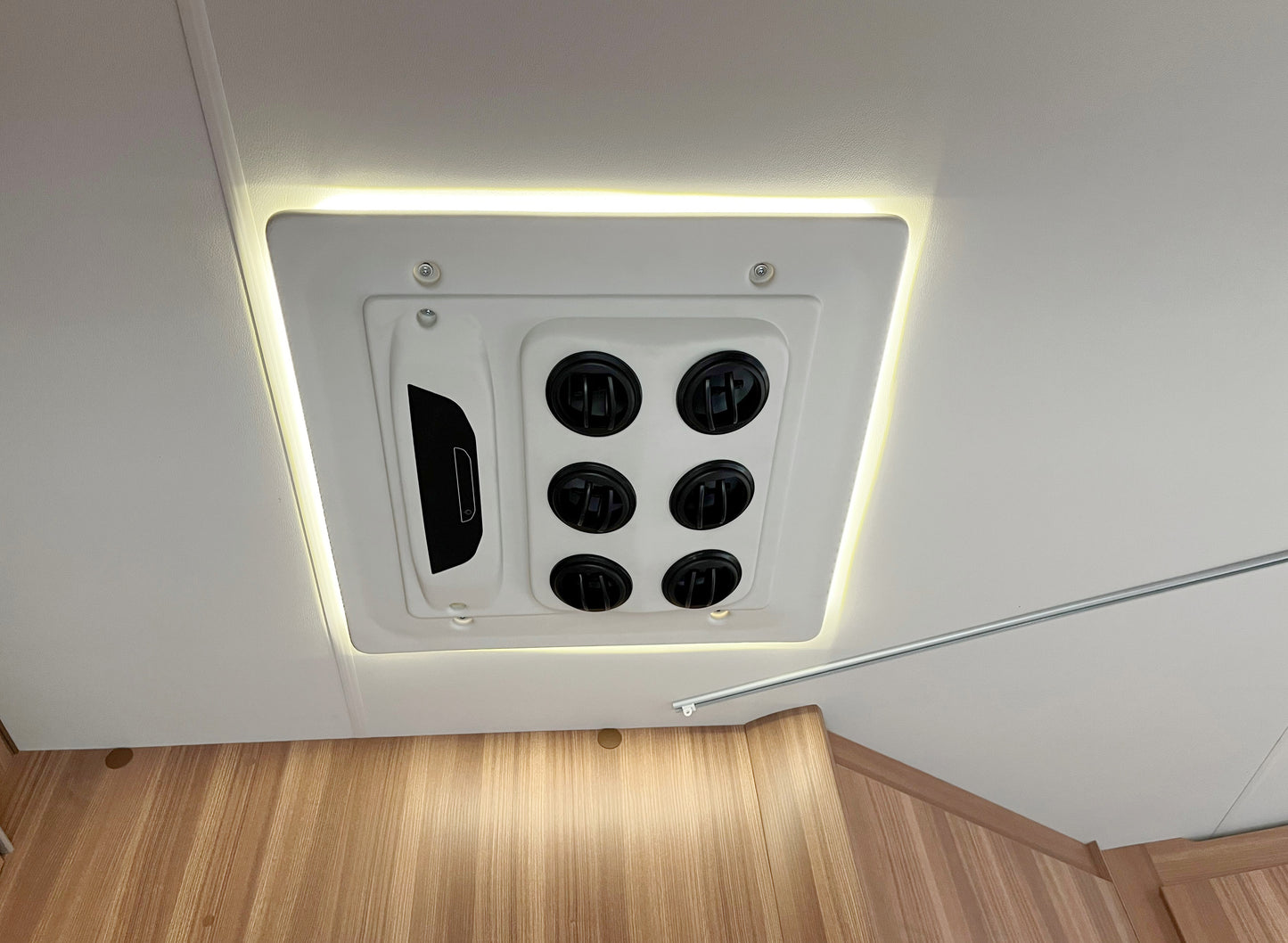 Bergstrom EVER 12V – Verdunster Klimaanlage für autarke Kühlung im Camper & Tiertransport